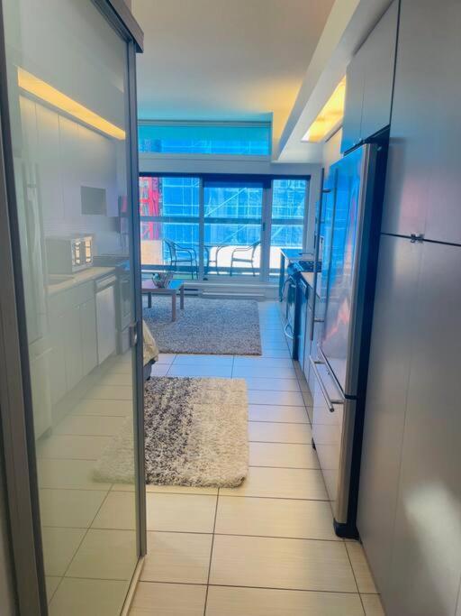 Beautiful Apartment Downtown, Mins To Rogers Arena, Stadium, Restaurants, Shops 밴쿠버 외부 사진